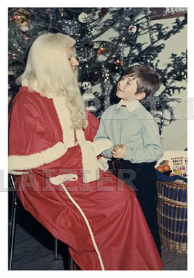 Avec le Père Noël (P6146)