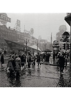 Bruxelles 1958, Place de Brouckère (p 5636)
